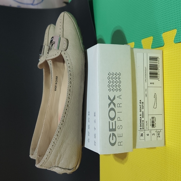 Geox Flats - Picture 4 of 6